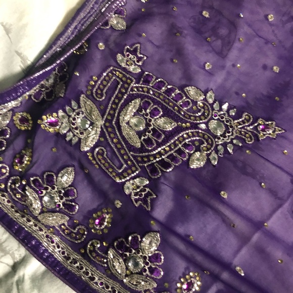 Purple Sari with Blouse - Traditional Wear - Picture 8 of 9